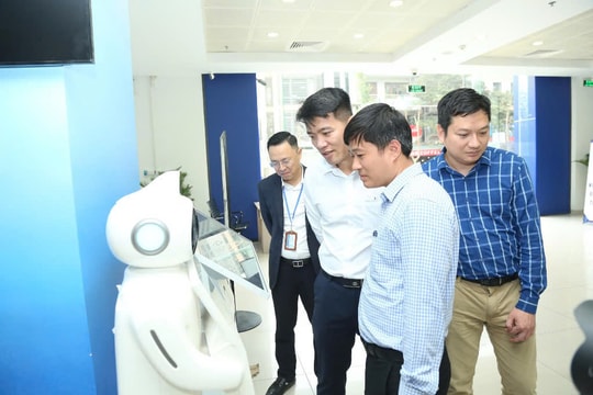 Hà Nội: Hỗ trợ 5-10 triệu đồng/tháng cho cán bộ lĩnh vực khoa học công nghệ, chuyển đổi số