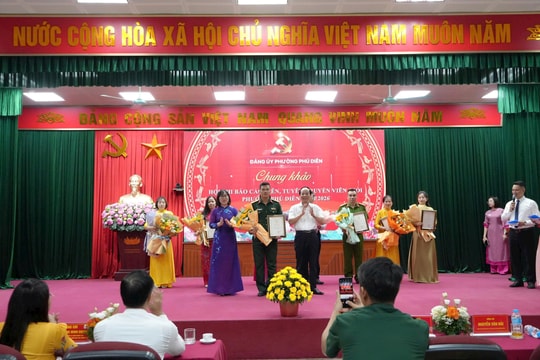 Phú Diễn đổi mới công tác tuyên truyền từ hội thi báo cáo viên giỏi