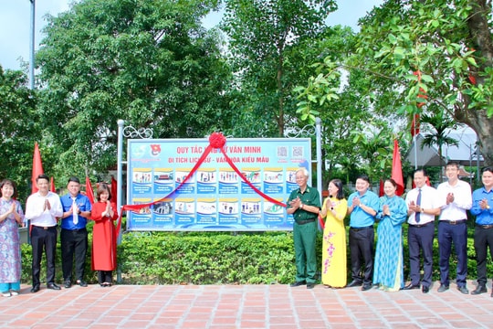 Xã Thư Lâm: Ra mắt mô hình “Di tích lịch sử - văn hóa kiểu mẫu” và công trình “Vườn hoa ơn Bác”