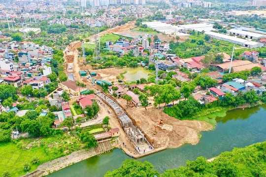Công trình cải tạo kênh Thụy Phương trên chặng “nước rút”