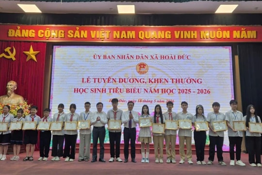 Vinh danh những “bông hoa học tốt”, Hoài Đức lan tỏa truyền thống hiếu học