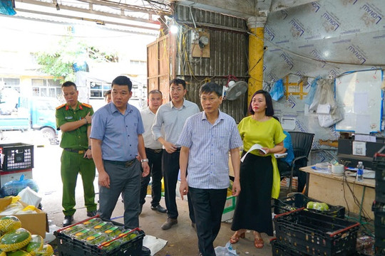 Phường Từ Liêm: Tăng giám sát cộng đồng về an toàn thực phẩm