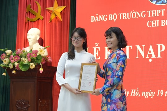 Lời tuyên thệ tuổi 18 trong ngày sinh nhật Bác