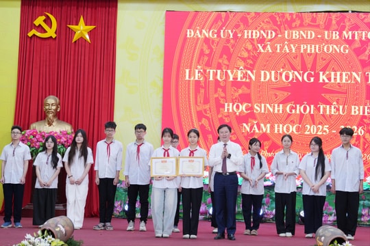 Xã Tây Phương tuyên dương, khen thưởng 255 học sinh tiêu biểu năm học 2025 – 2026