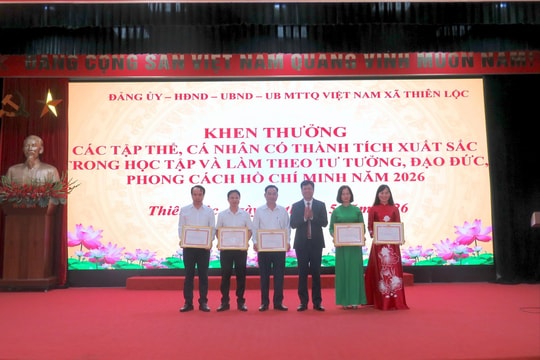 Xã Thiên Lộc khen thưởng tập thể, cá nhân tiêu biểu trong học tập và làm theo Bác Hồ