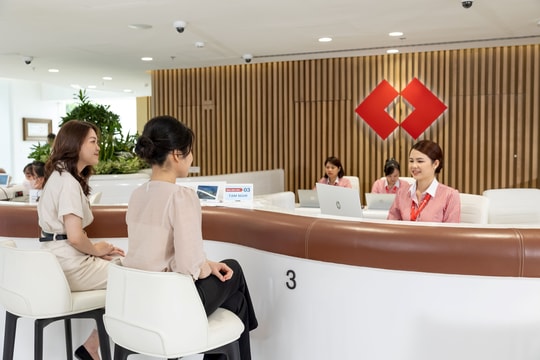Sau tín dụng, đâu là “vùng lợi nhuận” mới của ngân hàng?