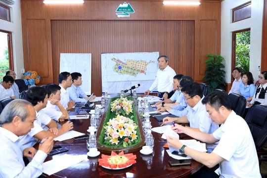 Chủ tịch UBND TP Vũ Đại Thắng yêu cầu đẩy nhanh tiến độ dự án Công viên nghĩa trang Yên Kỳ