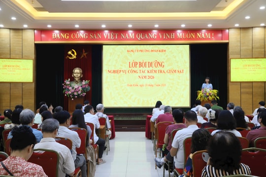 Đảng ủy phường Hoàn Kiếm nâng cao hiệu quả công tác kiểm tra, giám sát