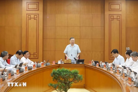 Tổng Bí thư, Chủ tịch nước Tô Lâm: Hoàn thiện đề án về phát triển công nghệ lượng tử mang tầm chiến lược