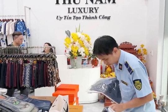 Hà Nội: Phát hiện lượng lớn hàng giả, nhái nhãn mác