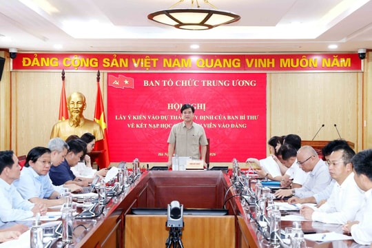 Lấy ý kiến từ nhà trường vào dự thảo Quy định của Ban Bí thư về kết nạp học sinh, sinh viên vào Đảng