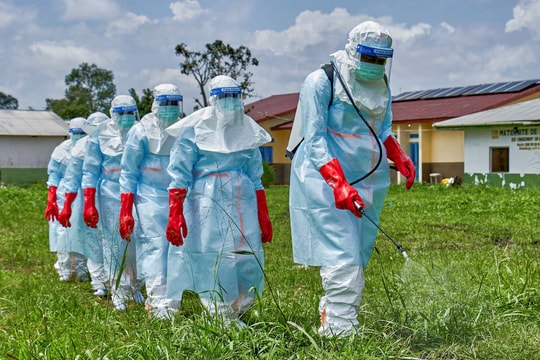 Ebola và những khoảng trống của an ninh y tế toàn cầu