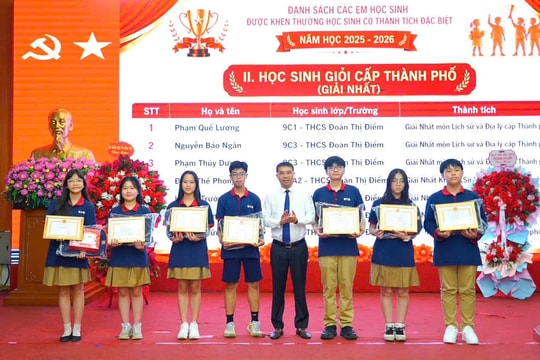 Từ Liêm: Tuyên dương 190 học sinh giỏi tiêu biểu, lan tỏa truyền thống hiếu học