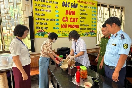 Nhiều tồn tại cần khắc phục trong đảm bảo ATTP tại các cơ sở kinh doanh dịch vụ ăn uống