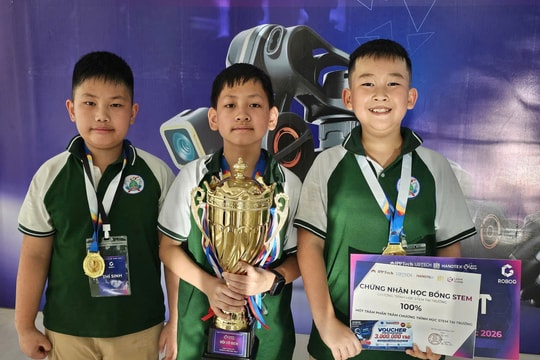 Sức nóng từ cuộc đua ROBOTICS &AI