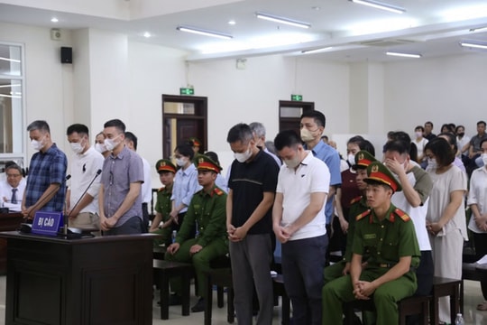 Bất ngờ nghị án kéo dài phiên phúc thẩm xét xử cựu Cục trưởng Cục An toàn thực phẩm