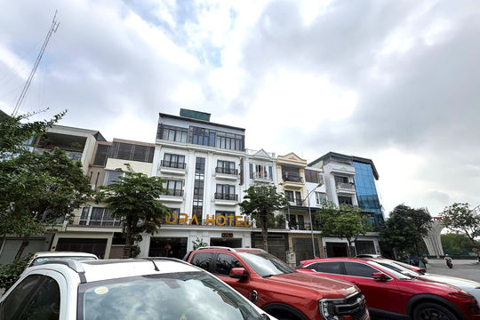 Nhà "mọc" thêm tầng tại Khu đô thị Văn Phú, phường Kiến Hưng