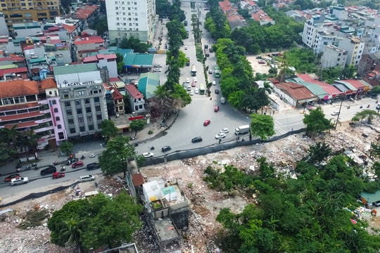 Toàn cảnh công trường giải phóng mặt bằng nút giao Phạm Tu - đường 70