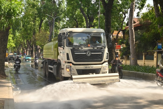 Hà Nội vệ sinh môi trường phục vụ hội nghị HĐND toàn quốc