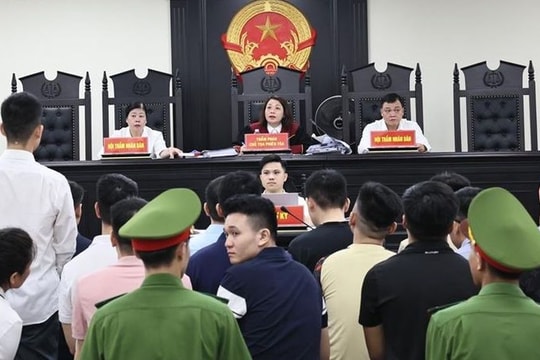 58 bị cáo trong đường dây đánh bạc, rửa tiền hàng nghìn tỷ đồng hầu toà
