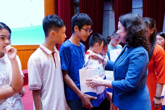 Trẻ em hạnh phúc, an toàn, phát triển toàn diện trong kỷ nguyên số