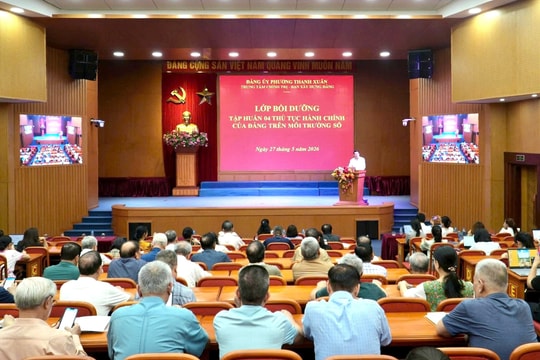 Phường Thanh Xuân tập huấn các thủ tục hành chính của Đảng trên môi trường số
