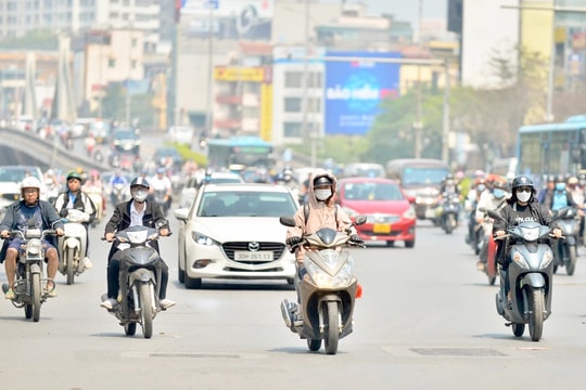 Bắc Bộ nắng nóng gay gắt, chiều tối và đêm nhiều nơi có mưa dông