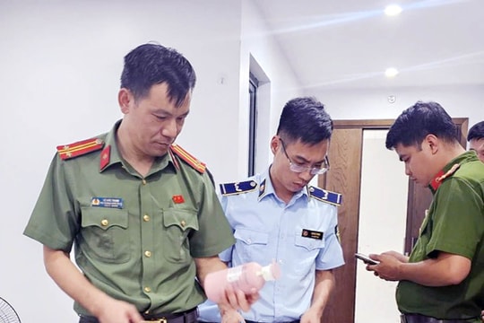 Hà Nội: Phát hiện số lượng lớn mỹ phẩm có dấu hiệu giả mạo nhãn hiệu