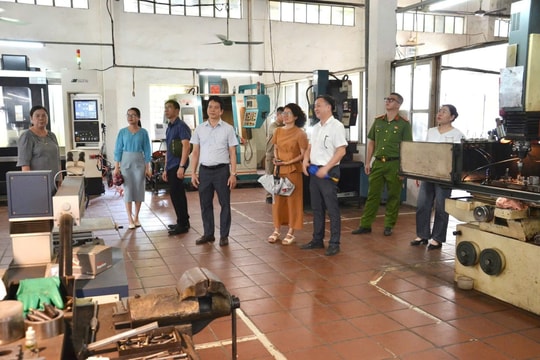 Xã Tùng Thiện chủ động phòng ngừa mất an toàn lao động tại doanh nghiệp