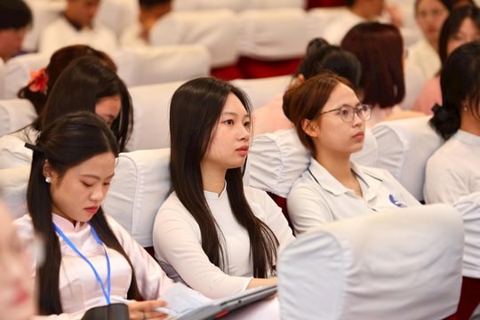 Sôi nổi Giải thưởng Khoa học và Công nghệ dành cho sinh viên sư phạm