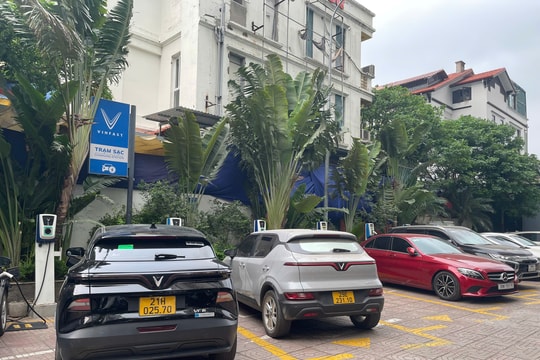 Hạ tầng sạc xe điện: “Nút thắt” cần được tháo gỡ