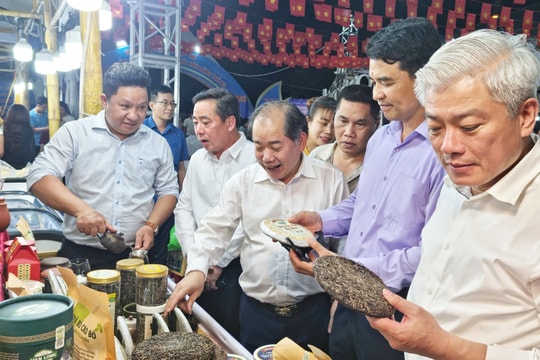 Xúc tiến thương mại: “Bệ đỡ” cho kinh tế tập thể Thủ đô vươn xa