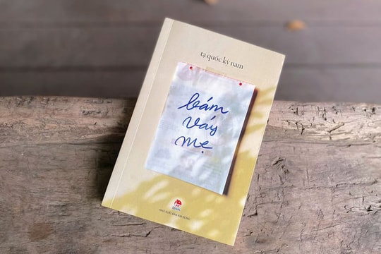 “Bám váy mẹ”