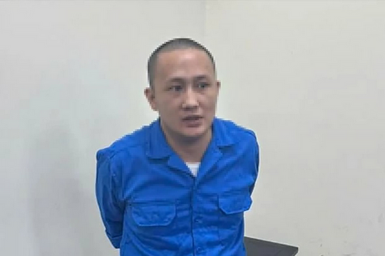 Nổ súng trước cửa nhà bố dượng vì mâu thuẫn trong sinh hoạt