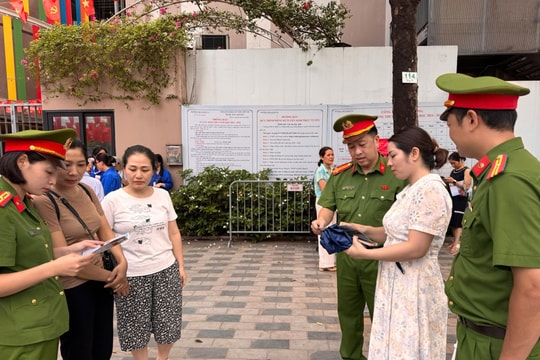 Công an Hà Nội đảm bảo an toàn ngày đầu kỳ thi vào lớp 10