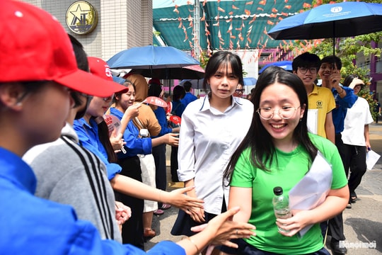 Kỳ thi lớp 10 tại Hà Nội: Đề tiếng Anh nâng cấp về độ khó