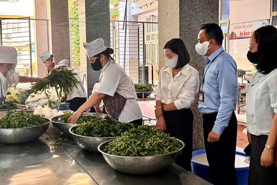 Siết chặt kiểm soát an toàn thực phẩm từ sản xuất đến tiêu thụ