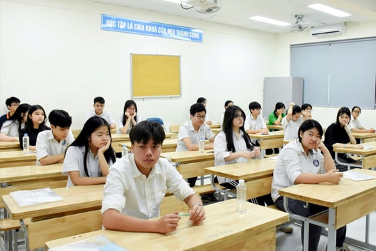 Hà Nội: 1 thí sinh vi phạm quy chế ở môn thi Ngoại ngữ vào lớp 10