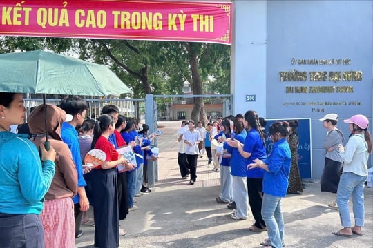 Tuổi trẻ Mỹ Đức tiếp sức 1.485 sỹ tử vượt vũ môn