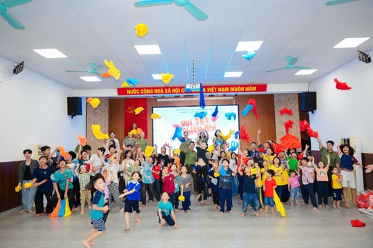 Mang niềm vui tuổi thơ đến với những em nhỏ kém may mắn