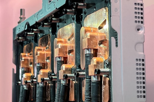 Mỹ siết xuất khẩu chip AI tiên tiến