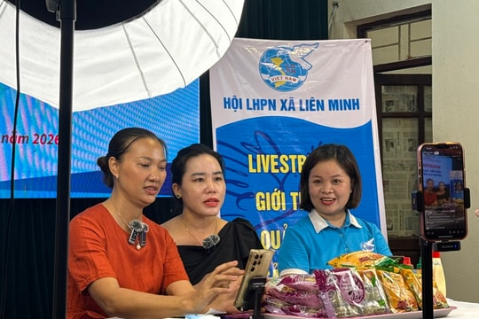 Khi người phụ nữ nông thôn bước vào “phiên chợ số”