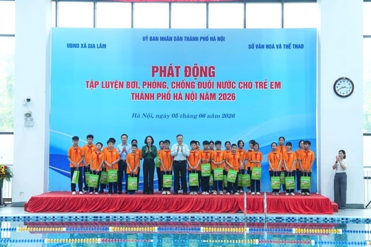 Hà Nội phát động phong trào học bơi và phòng, chống đuối nước cho trẻ em
