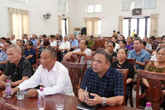 Cử tri Bát Tràng kiến nghị nhiều vấn đề dân sinh trước kỳ họp HĐND xã