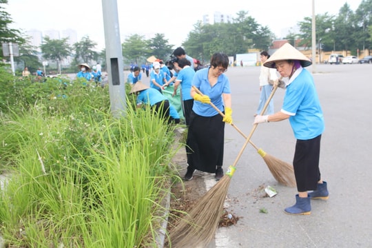 Phường Thanh Liệt ra quân hưởng ứng phong trào bảo vệ môi trường