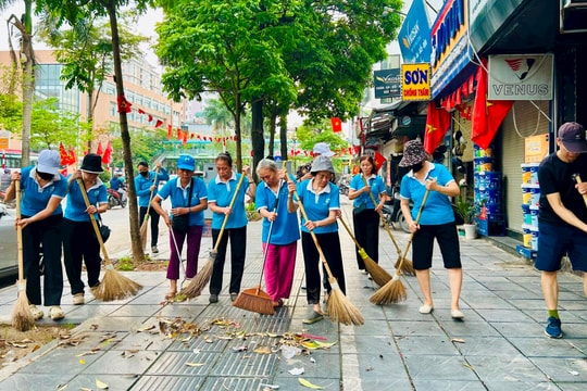 Phường Hoàng Mai gần 5.000 người ra quân vì Thủ đô xanh - sạch - đẹp