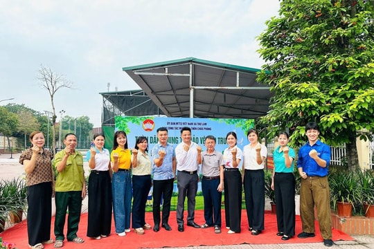 Thư Lâm lan tỏa hành động xanh, biến rác tái chế thành yêu thương