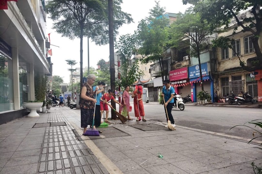 Phường Văn Miếu - Quốc Tử Giám: Đồng loạt ra quân xây dựng môi trường Xanh - Sạch - Đẹp