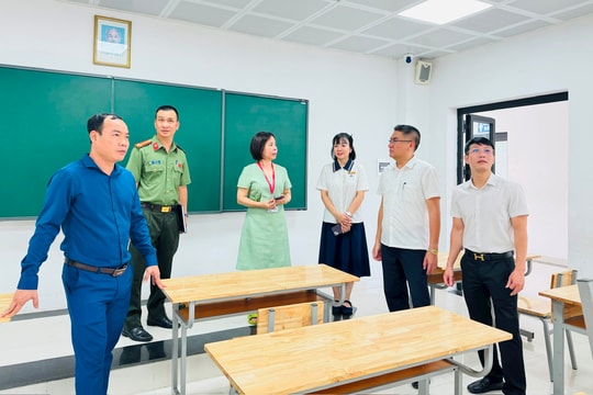 Phường Kim Liên kiểm tra, rà soát công tác chuẩn bị thi tốt nghiệp THPT 2026
