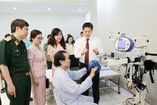 Tháo gỡ “nút thắt” bảo hiểm y tế: Cú hích đưa y học cổ truyền về gần dân